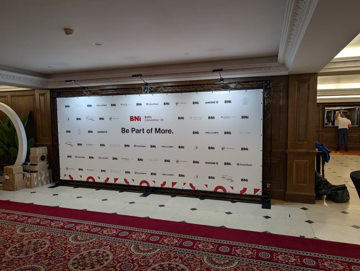 Āra izstādes stendu montāža starptautiskam pasākumam